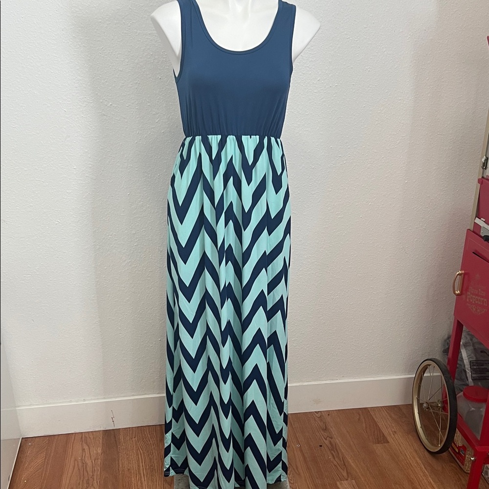 Demetory Blue Chevron Maxi Dress Sz S